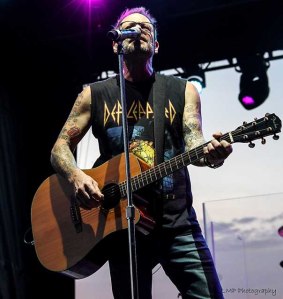 Robin Wilson, Gin Blossoms