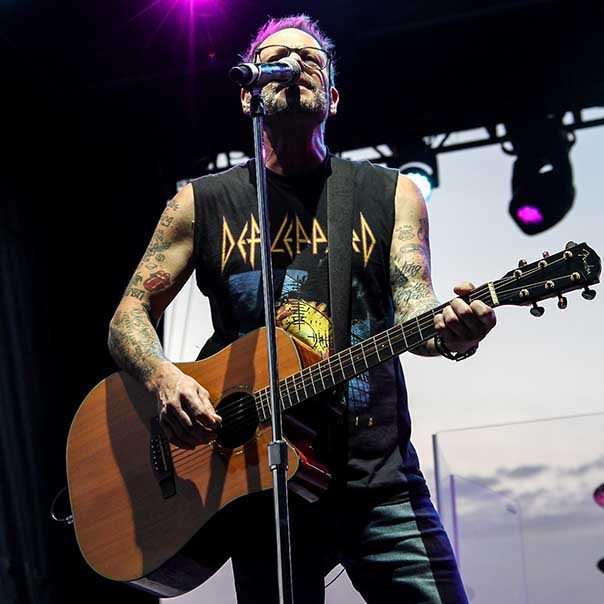 Robin Wilson, Gin Blossoms